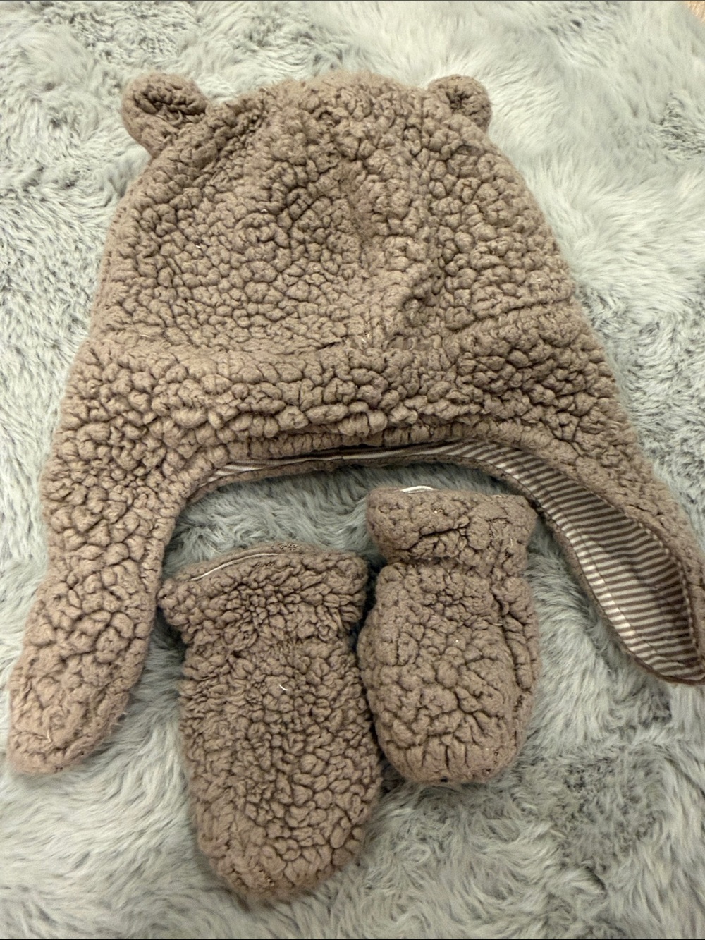Source Unknown Plush Teddy Ear Hat with Matching Mittens - Taupe